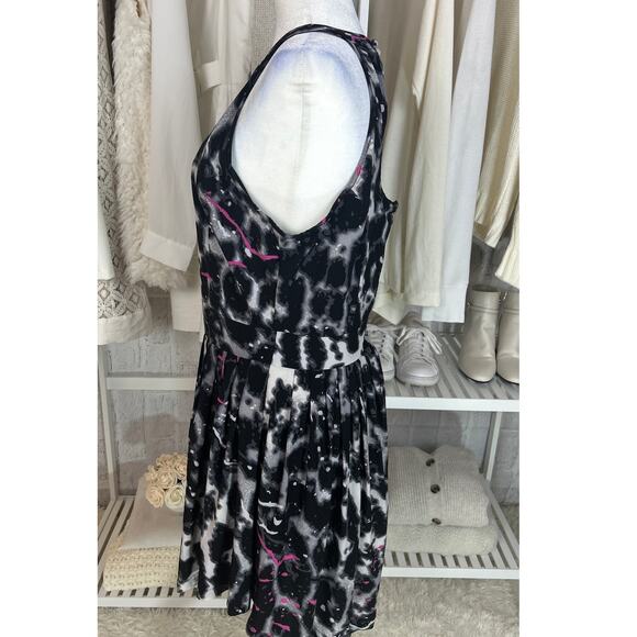 Nicki Minaj Juniors Size 9/10 Black Abstract Animal Print Skater Dress #0503 - Picture 2 of 11
